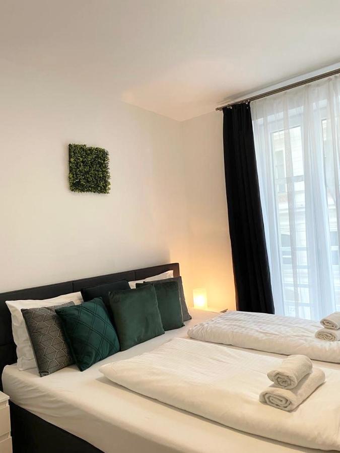 1St City La Opera Suites Vienna Luaran gambar
