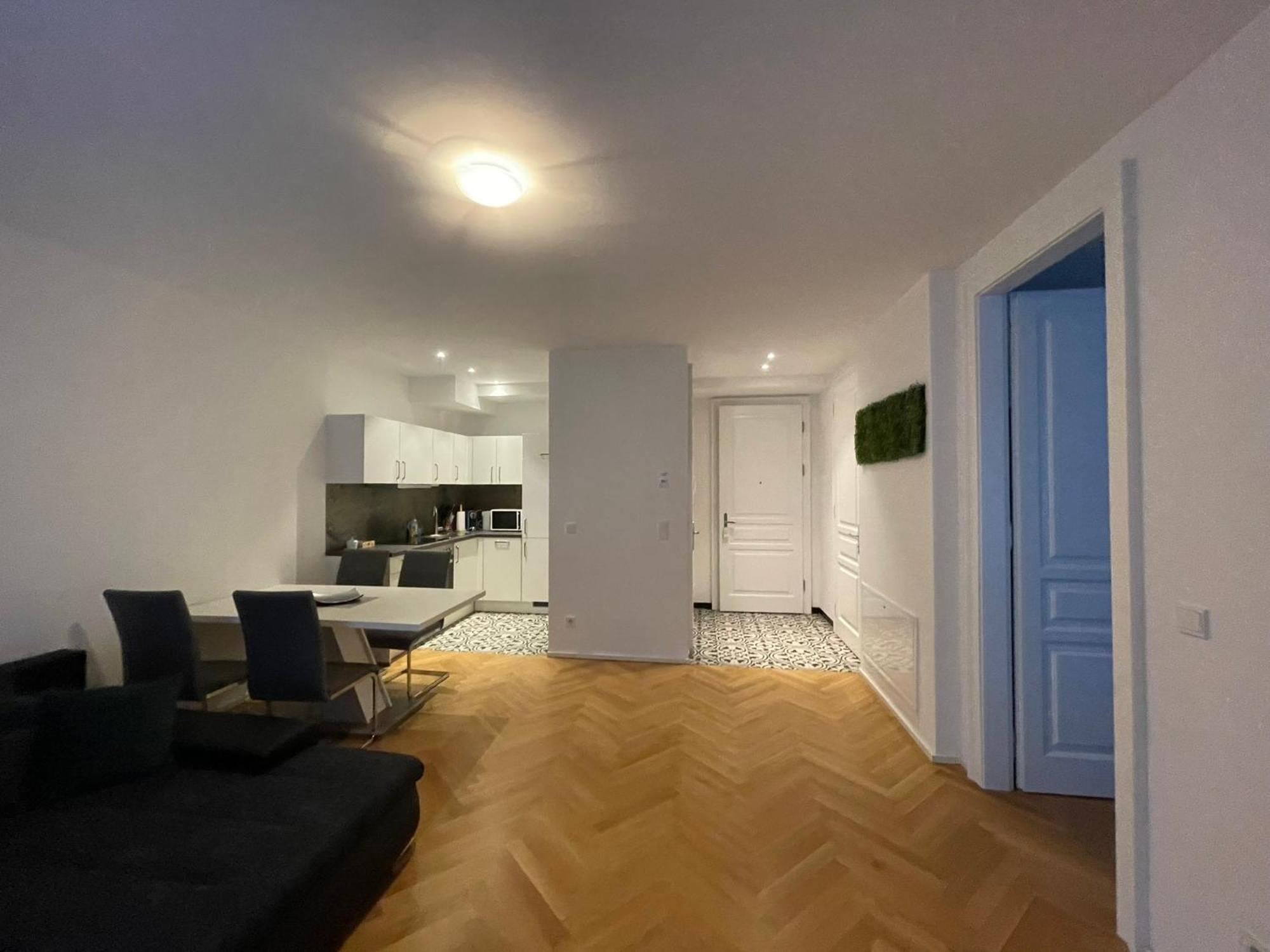 1St City La Opera Suites Vienna Luaran gambar