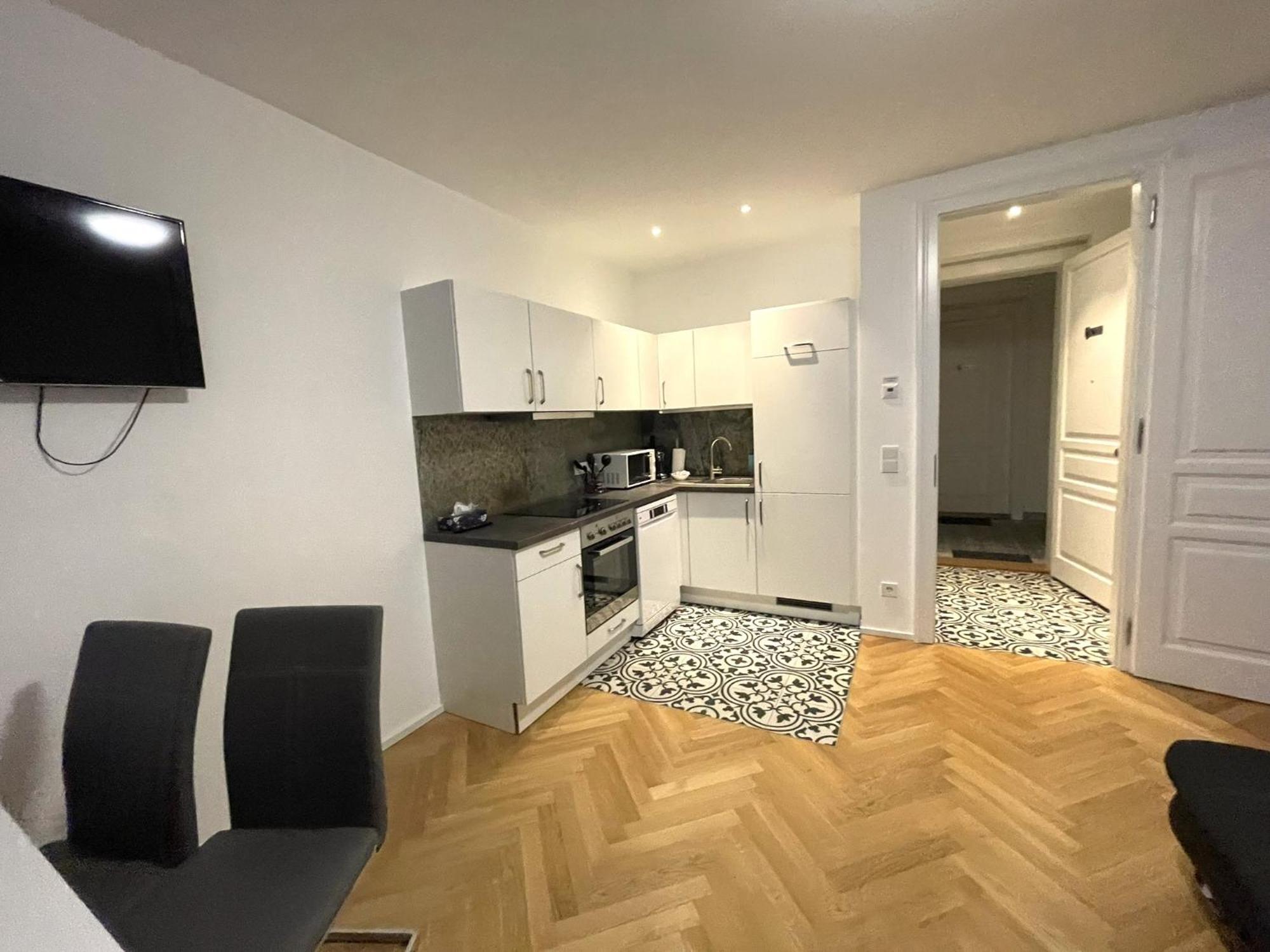 1St City La Opera Suites Vienna Luaran gambar