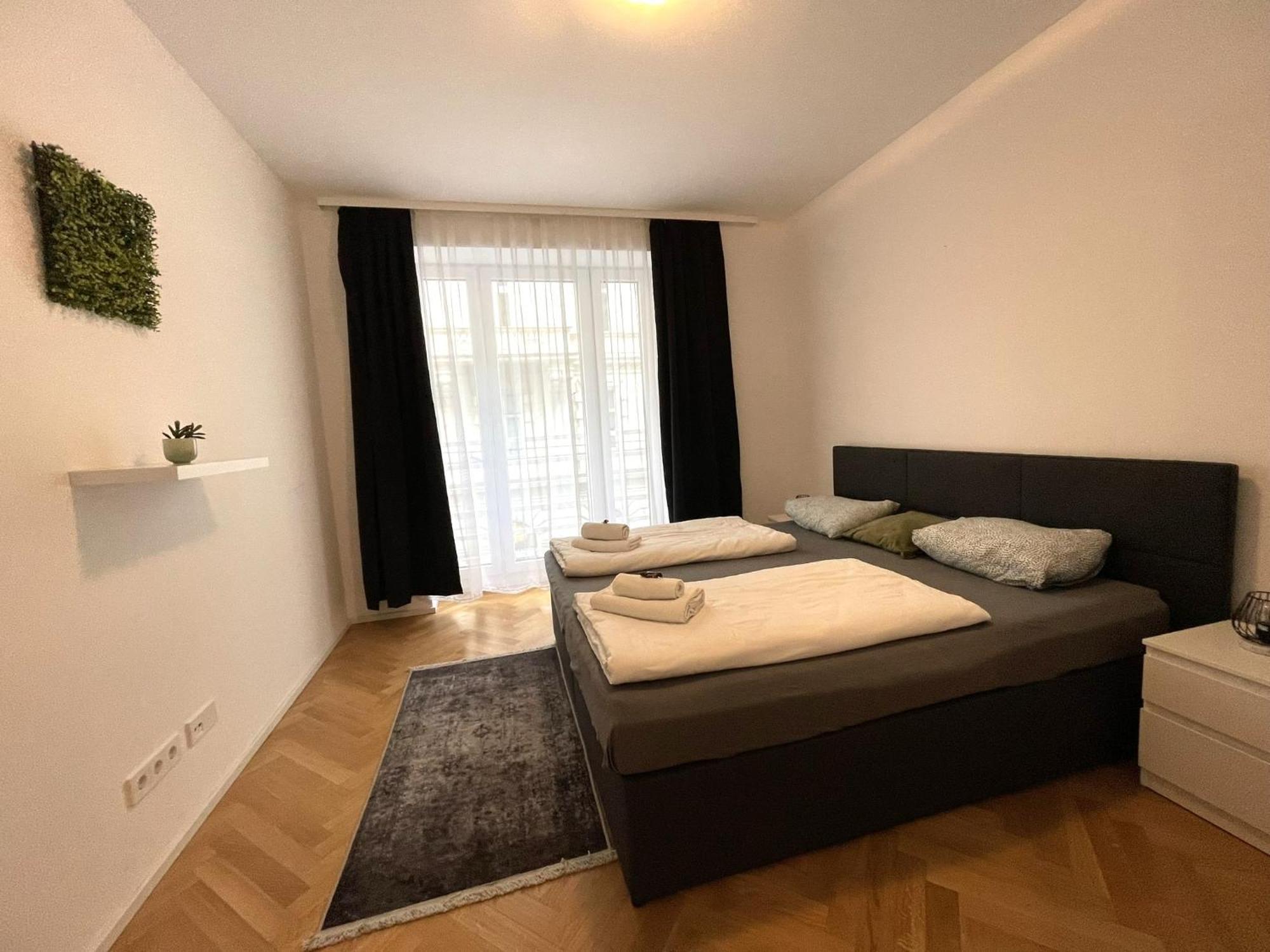 1St City La Opera Suites Vienna Luaran gambar